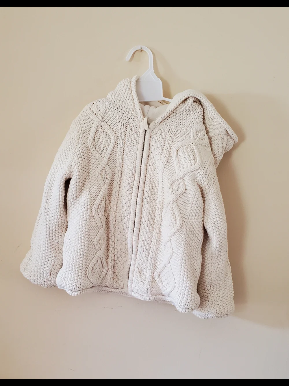 Unworn GAP Baby Cream Knit Zip Hoodie In Size 3 Years